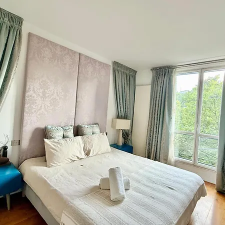 Seine View 120m2-2bedrooms Apartment Paris